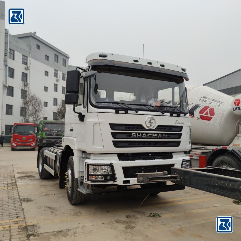 Camion tracteur F3000 4X2 avec la calandre et les phares distinctifs