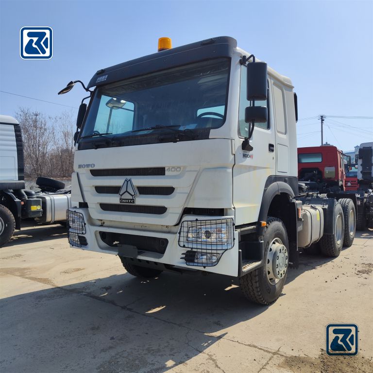 HOWO Tractor Trucks