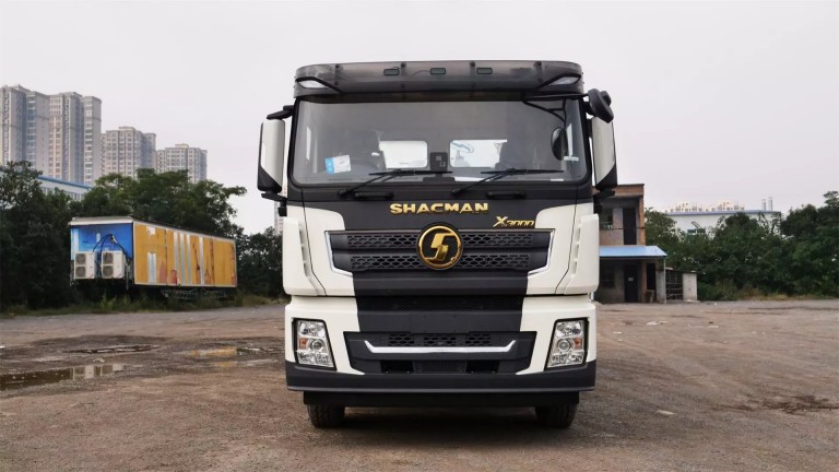 Camion mélangeur SHACMAN X3000